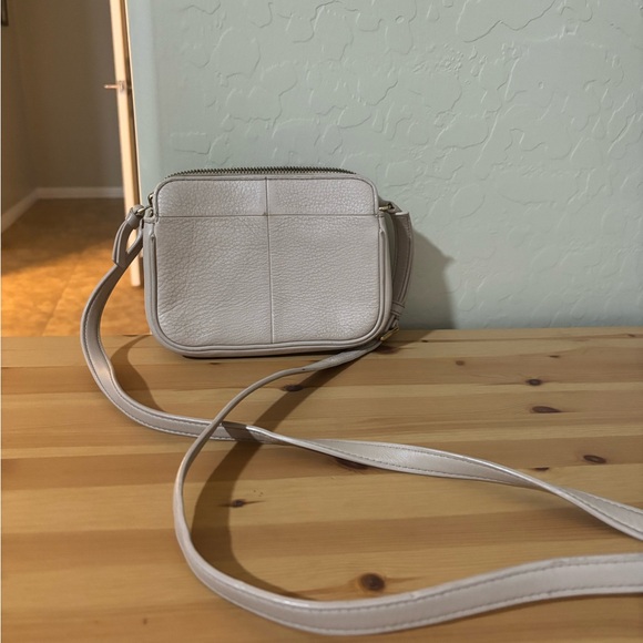 Tory Burch Light Pink Crossbody Bag - Picture 2 of 10